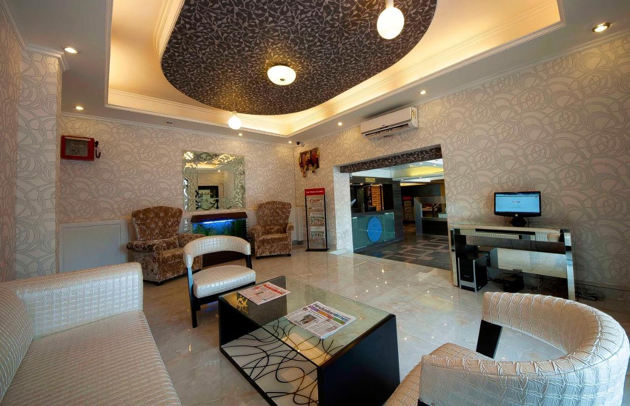 Pitrashish Grand And Premium Hotel Delhi  Exterior photo